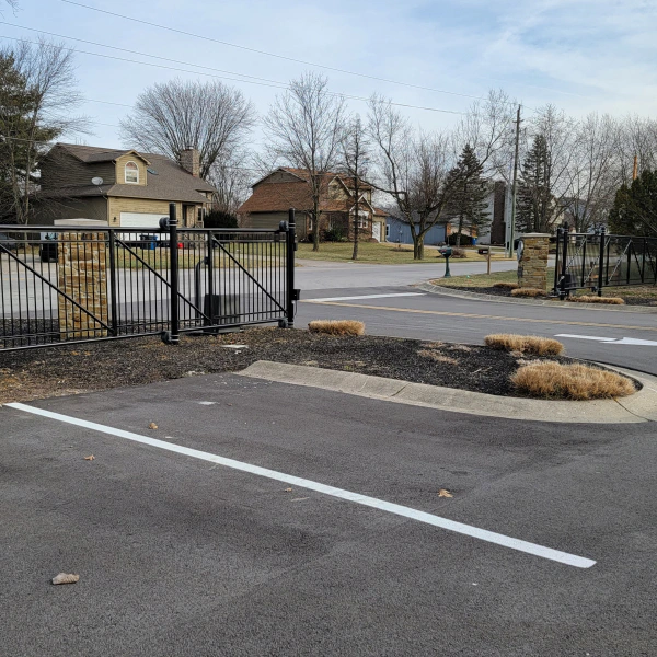 fenci with commercial gate installed Indianapolis IN